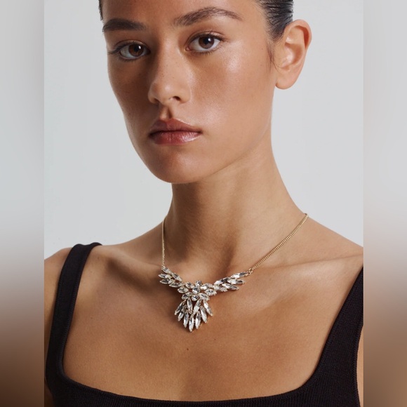 New Revolve 18 Karat Gold Plated Audrey Australian Crystal Necklace - Picture 14 of 16